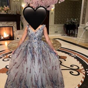 Mac duggal Dress worn only 1 time